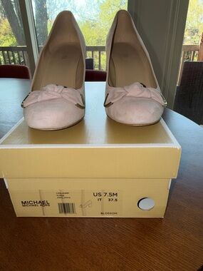 Michael Kors Blossom Pink Suede Bow Knot Pumps- Box Included